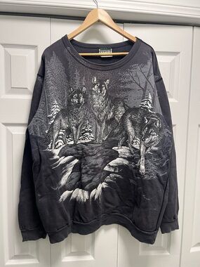 Vintage Wolves Nature all over print Sweater